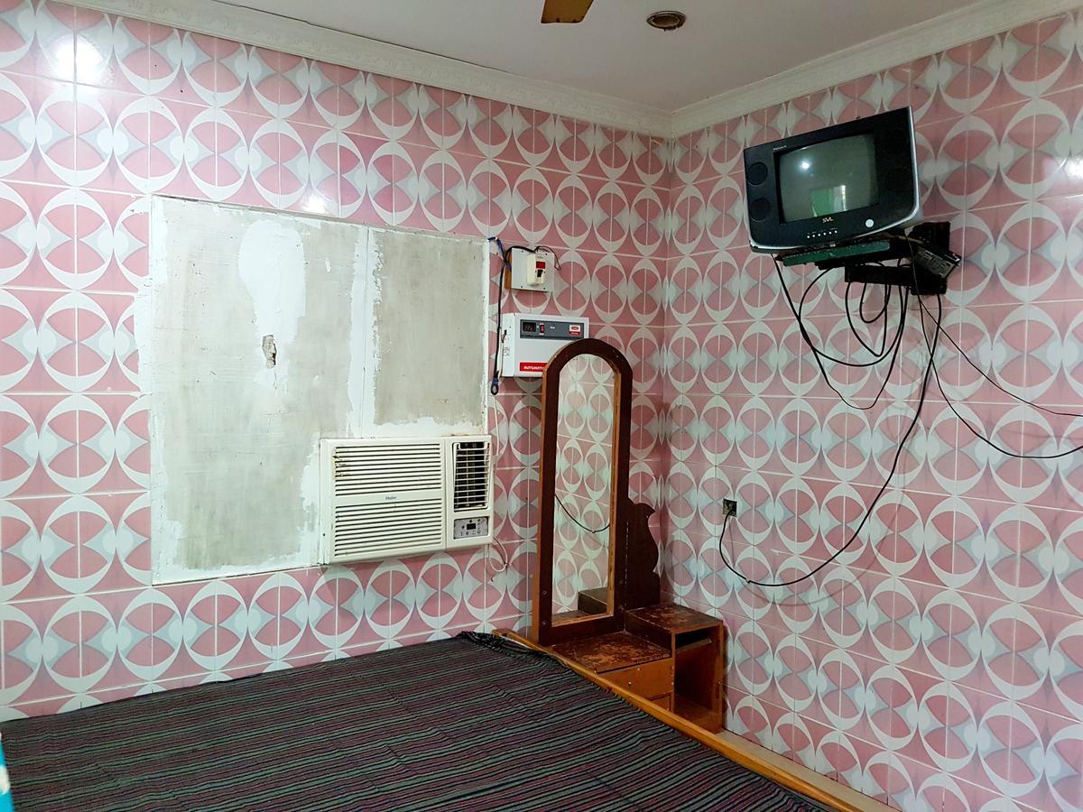 Hotel Swarg Puri Exteriör bild